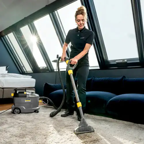 Lavadora de Estofos 1200W Karcher PUZZI 8/1 ADV